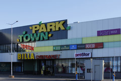 “Park town” entertainment center